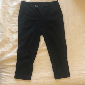 Nike DriFit Capri Leggings